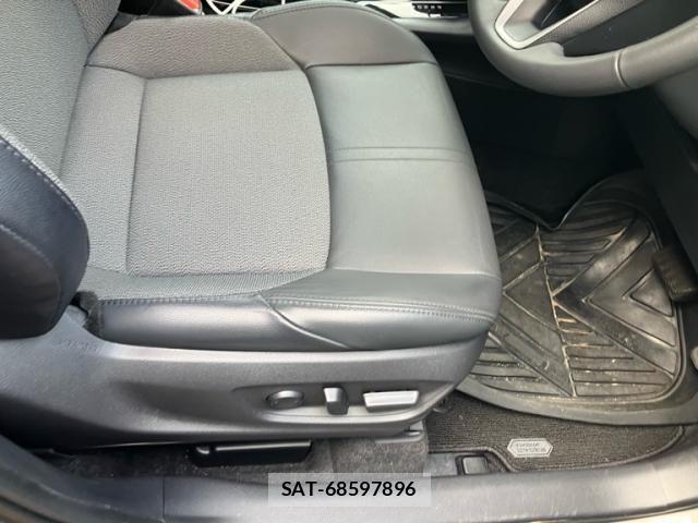 Toyota COROLLA CROSS 2023-03 8034910-13