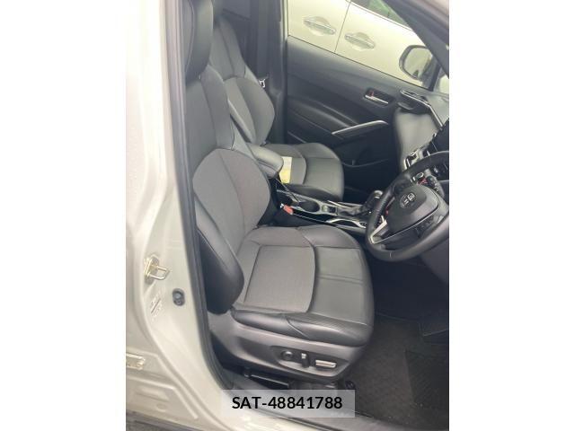 Toyota COROLLA CROSS 2023-06 8034914-17