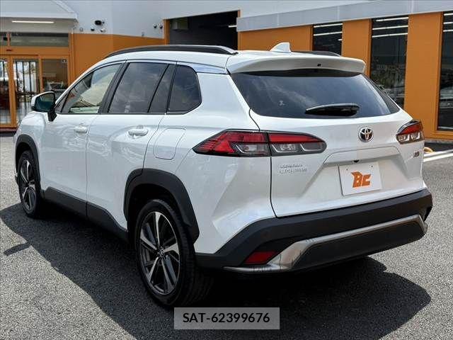 Toyota COROLLA CROSS 2023-09 8034917-12