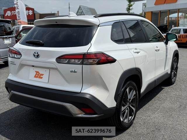 Toyota COROLLA CROSS 2023-09 8034917-14