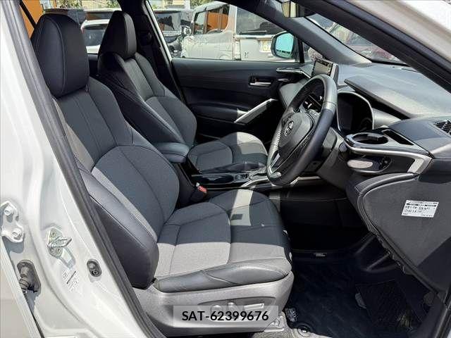 Toyota COROLLA CROSS 2023-09 8034917-15