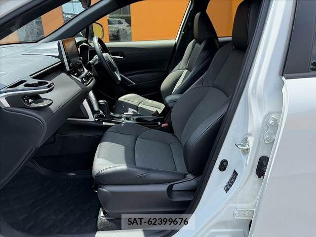Toyota COROLLA CROSS 2023-09 8034917-16