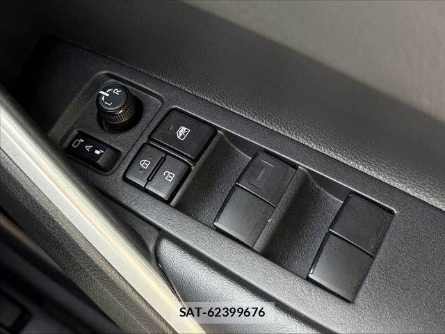 Toyota COROLLA CROSS 2023-09 8034917-20