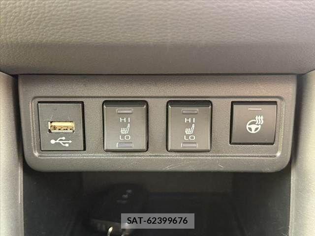 Toyota COROLLA CROSS 2023-09 8034917-6