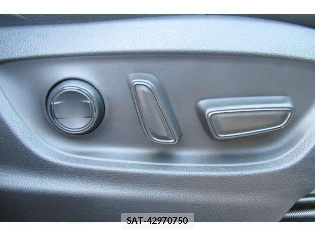 Toyota COROLLA CROSS 2022-02 8073298-16