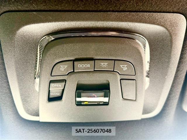 Toyota COROLLA CROSS 2026-03 8098547-18