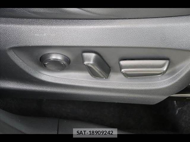 Toyota COROLLA CROSS 2022-10 8098556-11
