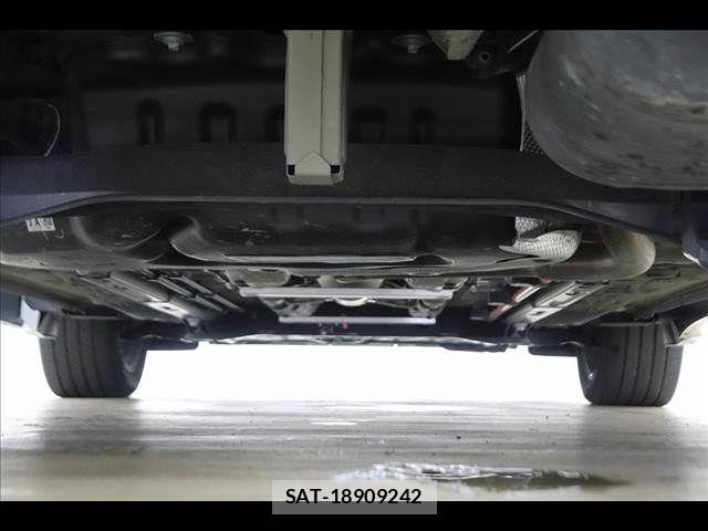 Toyota COROLLA CROSS 2022-10 8098556-25