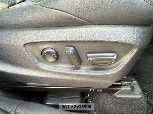 Toyota COROLLA CROSS 2024-03 8129454-14