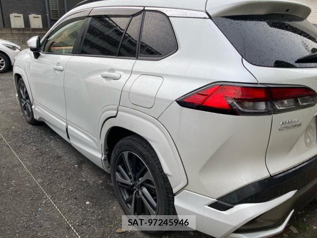 Toyota COROLLA CROSS 2021-10 8129443-9