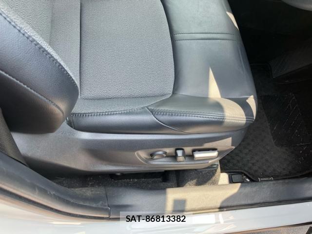 Toyota COROLLA CROSS 2021-12 8145603-18