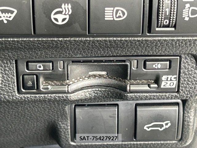 Toyota COROLLA CROSS 2024-02 8206930-7