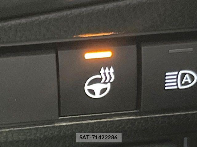 Toyota COROLLA CROSS 2025-12 8206916-6