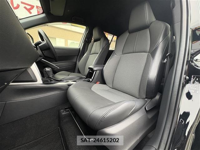 Toyota COROLLA CROSS 2024-04 8206926-21