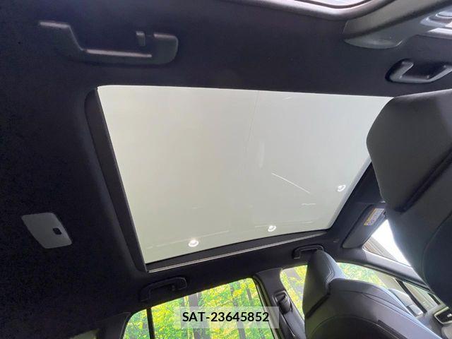 Toyota COROLLA CROSS 2024-04 8229311-2