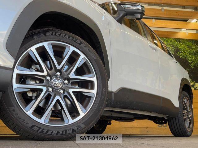 Toyota COROLLA CROSS 2026-03 8229303-13