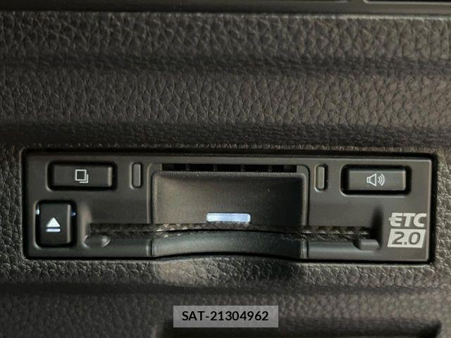 Toyota COROLLA CROSS 2026-03 8229303-7