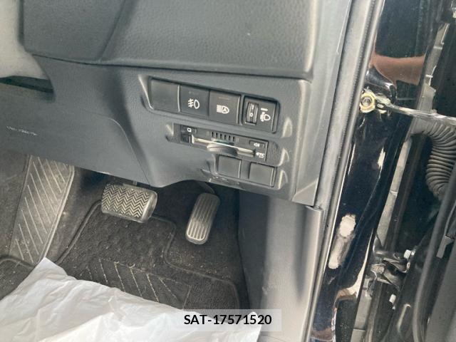 Toyota COROLLA CROSS 2021-12 8244873-21