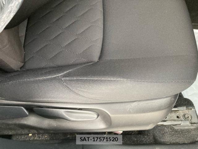 Toyota COROLLA CROSS 2021-12 8244873-24