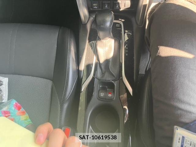 Toyota COROLLA CROSS 2022-01 8244869-13