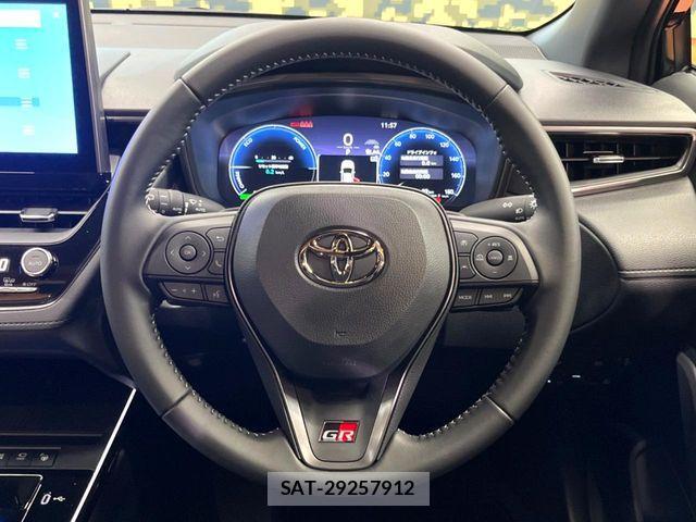 Toyota COROLLA CROSS 2026-06 8244861-12