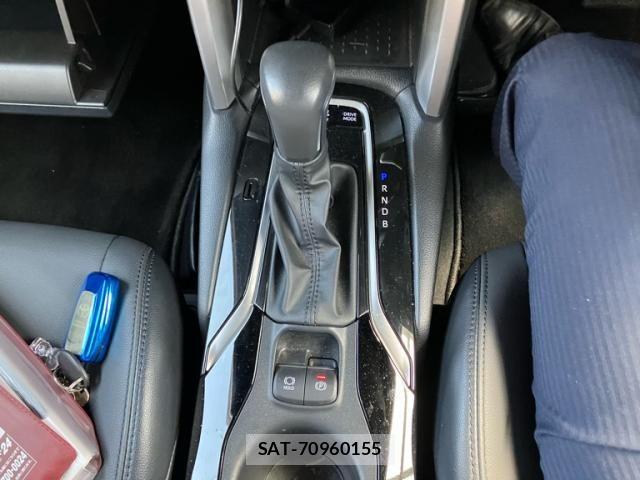 Toyota COROLLA CROSS 2023-02 8313776-17