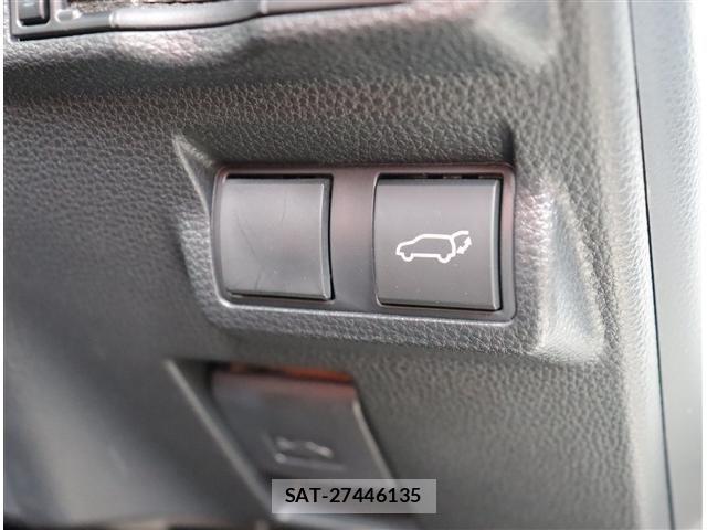 Toyota COROLLA CROSS 2024-08 8313752-17