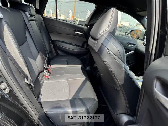 Toyota COROLLA CROSS 2025-04 8313768-16