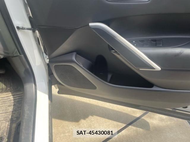 Toyota COROLLA CROSS 2024-10 8365197-18