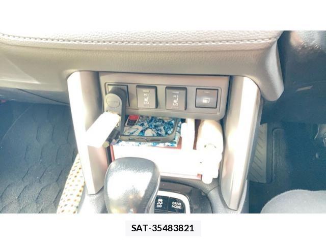 Toyota COROLLA CROSS 2022-10 8365198-13