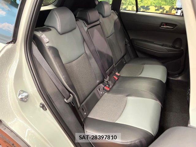Toyota COROLLA CROSS 2026-07 8438000-11