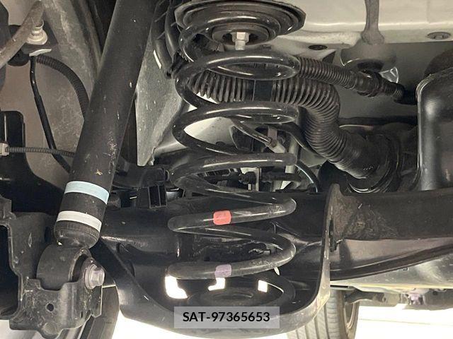 Toyota COROLLA CROSS 2024-08 8438008-19