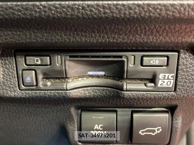 Toyota COROLLA CROSS 2025-10 8457182-4