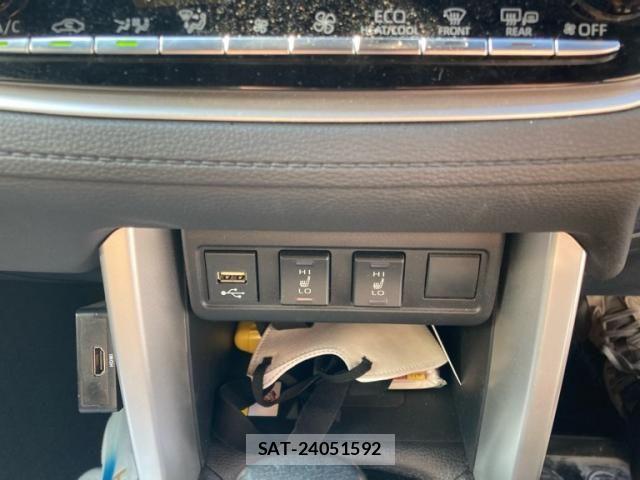 Toyota COROLLA CROSS 2022-12 8524121-13