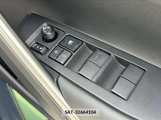 Toyota COROLLA CROSS 2023-12 8561491-15