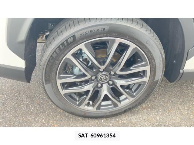 Toyota COROLLA CROSS 2026-06 8561481-22