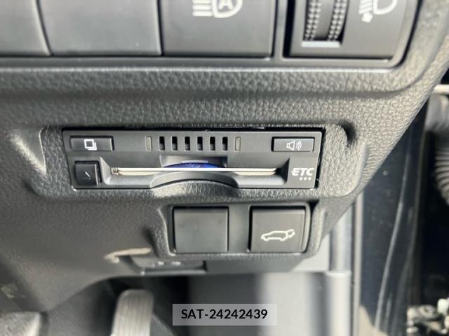 Toyota COROLLA CROSS 2023-03 8626204-15
