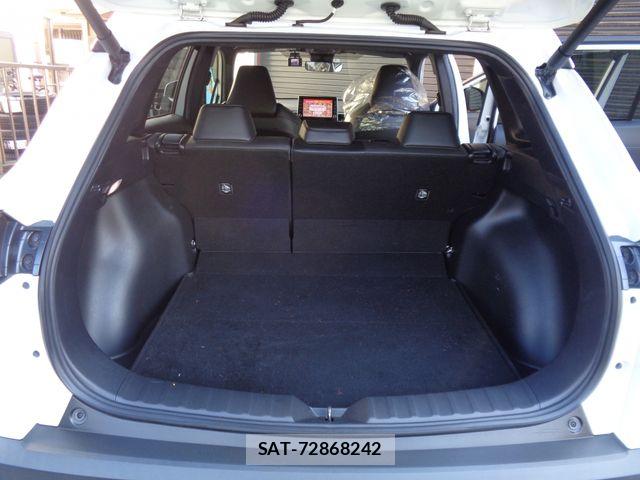 Toyota COROLLA CROSS 2023-03 8626208-13