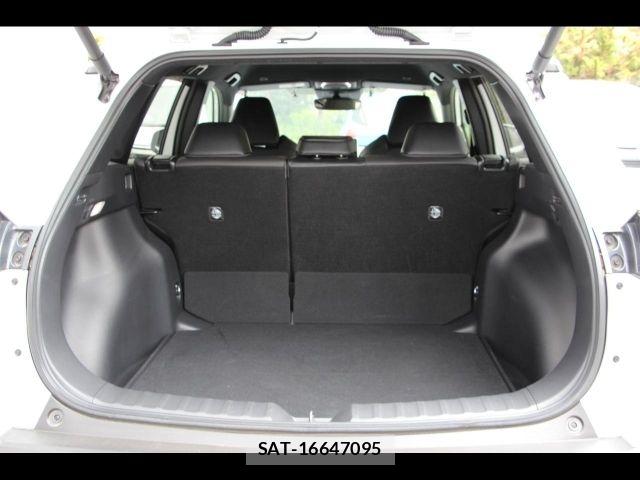 Toyota COROLLA CROSS 2025-03 8658472-13