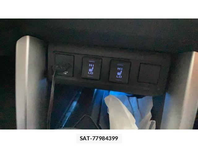 Toyota COROLLA CROSS 2022-05 8658475-23