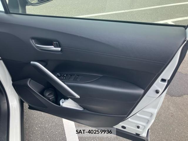 Toyota COROLLA CROSS 2022-04 8795533-17