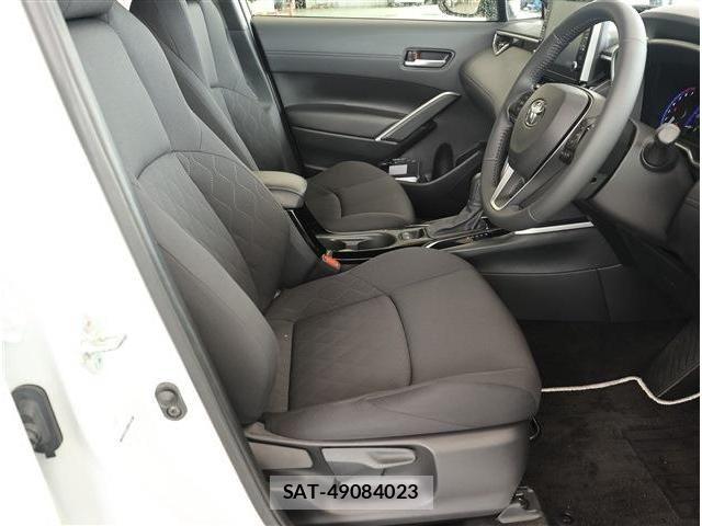 Toyota COROLLA CROSS 2023-10 8795543-12