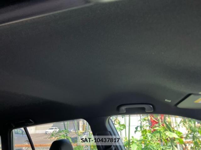 Toyota COROLLA CROSS 2022-08 8828306-13