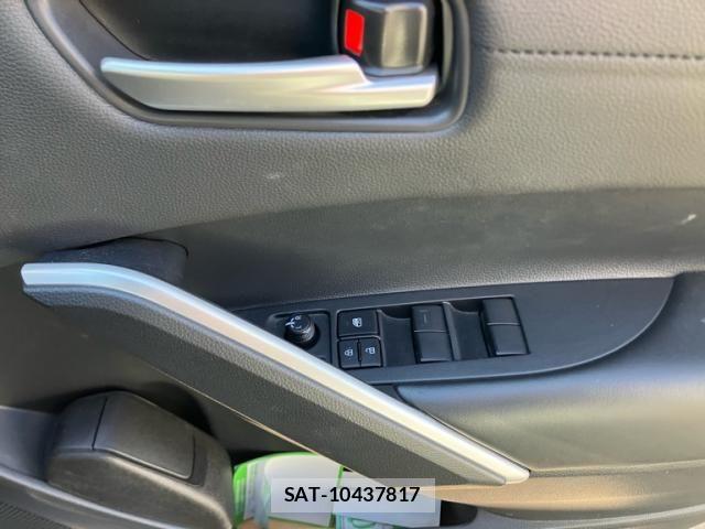 Toyota COROLLA CROSS 2022-08 8828306-19