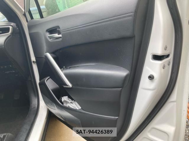 Toyota COROLLA CROSS 2022-01 8828305-4