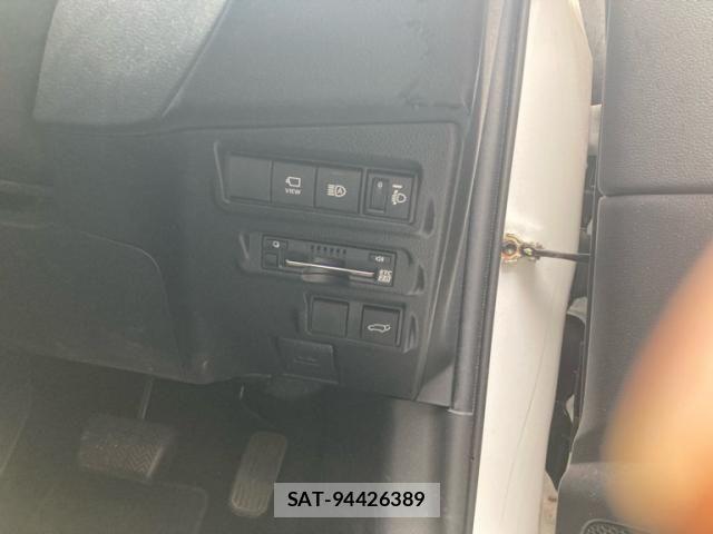 Toyota COROLLA CROSS 2022-01 8828305-6
