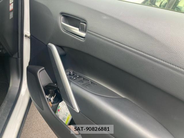 Toyota COROLLA CROSS 2022-03 8828297-3