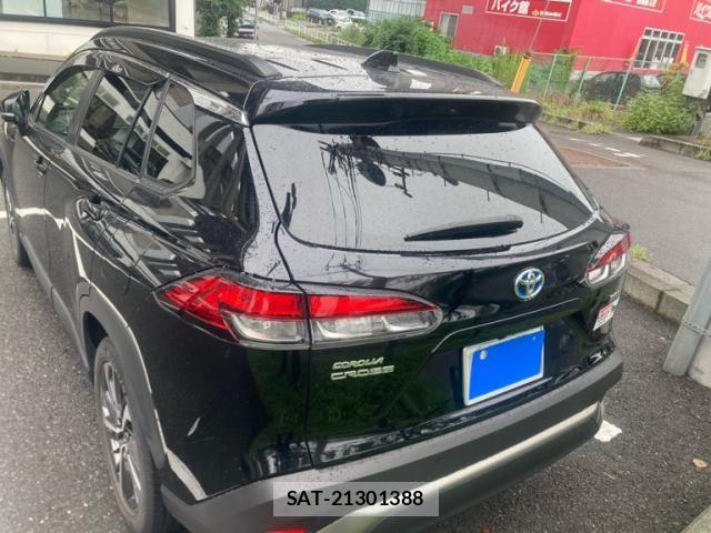 Toyota COROLLA CROSS 2022-02 8828289-3