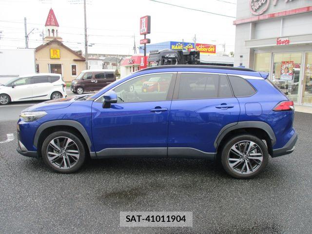 Toyota COROLLA CROSS 2021-10 8828308-8