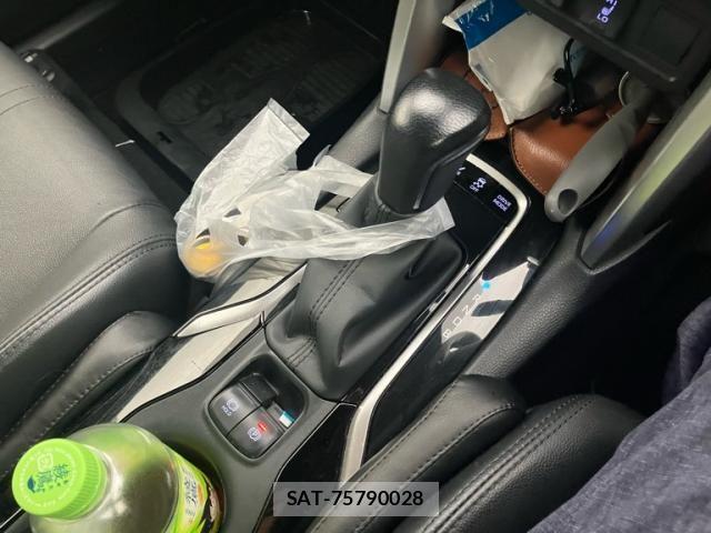 Toyota COROLLA CROSS 2021-11 8848513-14